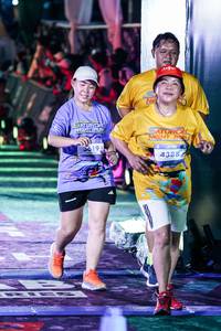 BIB: 
                            <button type="button" onclick="openModal(26346727)" class="btn btn-primary btn-sm float-right btn-popup" data-toggle="modal" data-target=".modal-high-quality">
                        <i class="fas fa-shopping-cart"></i> Add to Cart
                    </button>
                                            <button type="button" onclick="isThisMe(26346727, true)" class="btn btn-success btn-sm float-right btn-popup btn-isme hidden" data-toggle="tooltip" data-placement="bottom" title="นี่คือรูปของคุณใช่ไหม คลิกที่นี่เพื่อเอาเข้าอัลบั้ม">
                        <i class="fas fa-plus"></i> Add to album
                    </button>
                    <button type="button" onclick="isThisMe(26346727, false)" class="btn btn-warning btn-sm float-right btn-popup btn-isnotme hidden">
                        <i class="fas fa-ban"></i> Remove from album
                    </button>